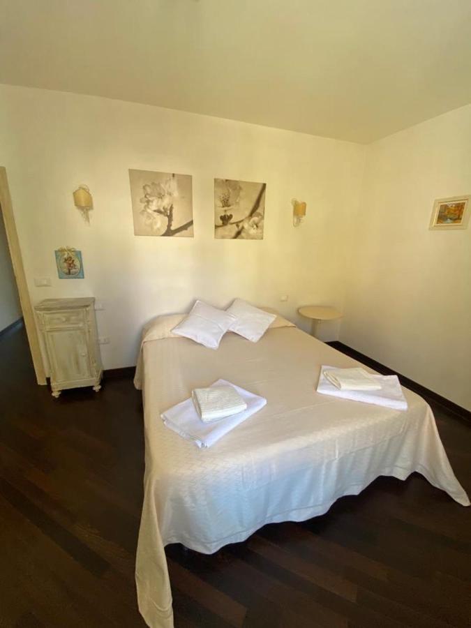 Appartamento Best Eva House Chianni Esterno foto